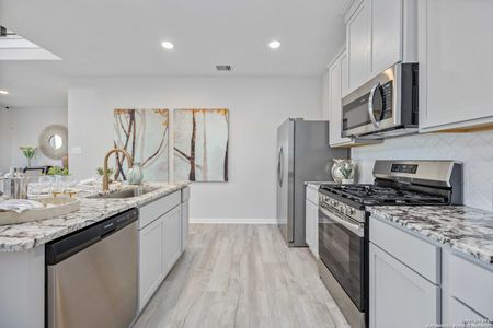 New construction Single-Family house 2318 Pink Pearl Dr, San Antonio, TX 78224 plan Matagorda - image 10