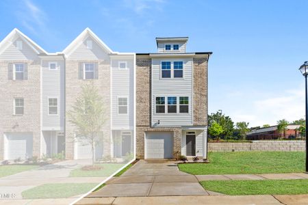 New construction Townhouse house 1900 Fishamble St, Unit 17, Fuquay Varina, NC 27526 null- photo 0