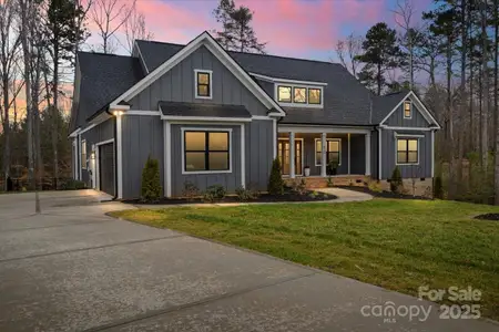 New construction Single-Family house 820 Bellegray Rd, Clover, SC 29710 null- photo 0