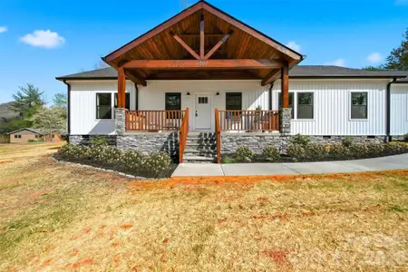 New construction Single-Family house 1007 Hibriten Dr Se, Lenoir, NC 28645 - image