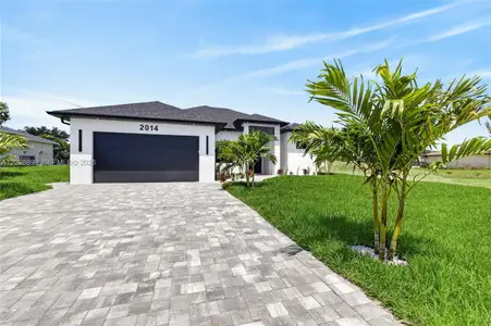 New construction Single-Family house 2014 Sw 8Th Pl, Cape Coral, FL 33991 - image