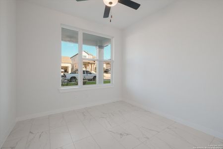 New construction Single-Family house 15318 Twin Cyn, San Antonio, TX 78247 plan Redland - image 15