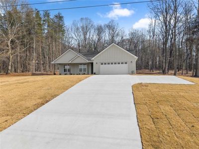 New construction Single-Family house 618 Thomas Rd, Cleveland, GA 30528 - image