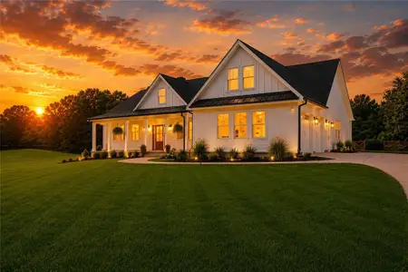 New construction Single-Family house 4275 Haynes Cir Sw, Snellville, GA 30039 - image