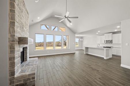 New construction Single-Family house 7016 Ranch View Pl, Springtown, TX 76082 plan The Carter - image 17