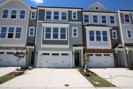 New construction Townhouse house 10043 Secluded Garden Dr, Apex, NC 27523 plan Buckingham - image