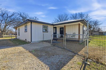 New construction Single-Family house 414 Fannin St, Millsap, TX 76066 - image