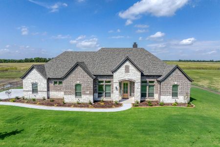 New construction Single-Family house 1701 Slate Ct, Van Alstyne, TX 75495 plan Castleberry - image 1