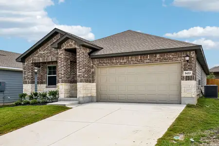 New construction Single-Family house 5433 Wrangler Wy, Marion, TX 78124 plan The Allen (840) - image