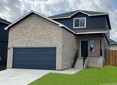 New construction Single-Family house 254 Bobwhite Wy, San Antonio, TX 78245 - photo 0