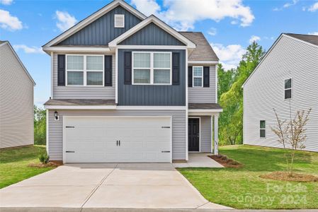 New construction Single-Family house 6325 Lowe Lane, Charlotte, NC 28214 - photo 0