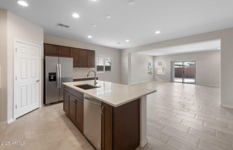 New construction Single-Family house 17831 W Encinas Ln, Goodyear, AZ 85338 Barletta- photo 7 7