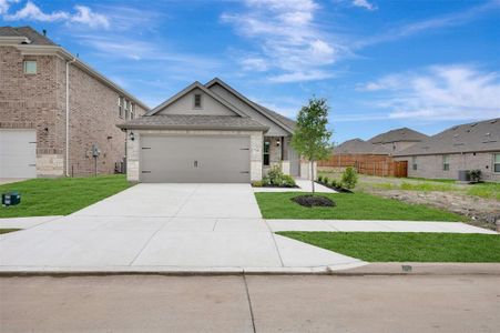 New construction Single-Family house 746 Gentle Bird Dr, Lavon, TX 75166 plan Magnolia - 30' Smart Series - image