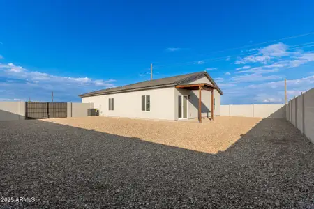 New construction Single-Family house 10872 W Cove Dr, Arizona City, AZ 85123 - image
