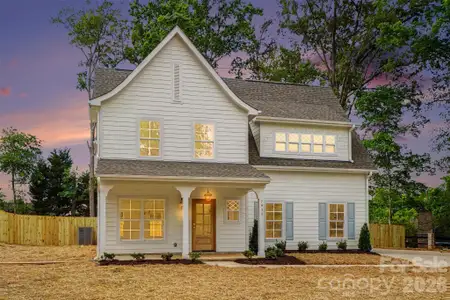 New construction Single-Family house 7933 Large Oak Ln, Mint Hill, NC 28227 - image