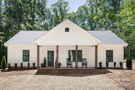 New construction Single-Family house 676 Chapel Hill Dr, Troy, NC 27371 - image