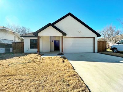 New construction Single-Family house 1466 E Morphy St, Fort Worth, TX 76104 null- photo 0 0