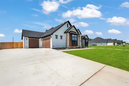 New construction Single-Family house 6649 King Oaks Blvd, Salado, TX 76571 plan Brazos II - image