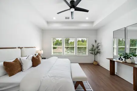 New construction Single-Family house 1501 De Soto St, Unit 6130, Houston, TX 77091 - image 5