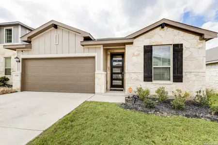 New construction Single-Family house 11530 Buffalo Grv, San Antonio, TX 78245 - image
