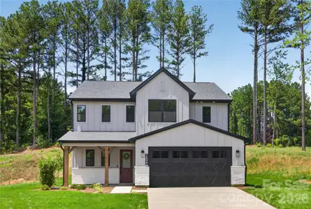 New construction Single-Family house 14029 Roosevelt Grove Dr, Huntersville, NC 28078 plan Sullivan Elevation B - image