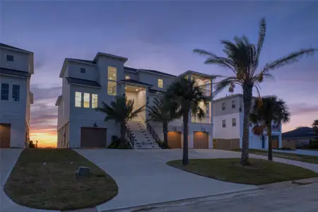 New construction Single-Family house 426 81St St, Galveston, TX 77554 - image