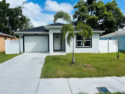 New construction Single-Family house 3910 E Genesee St, Tampa, FL 33610 - image