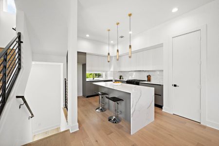 New construction Single-Family house 4211 Crawford St, Houston, TX 77004 - image 11