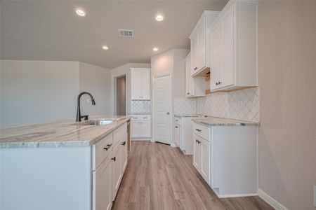 New construction Single-Family house 328 Palero Path, Brookshire, TX 77423 plan Plan 2360 - image 14