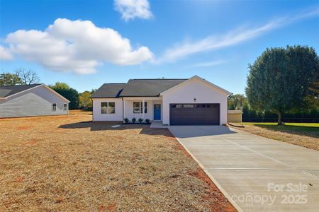 New construction Single-Family house 8 Colonial Ave, Granite Falls, NC 28630 - image