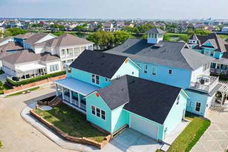 New construction Single-Family house 13 Caravelle Ct, Galveston, TX 77554 - image