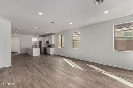 New construction Single-Family house 40090 W Elm Dr, Maricopa, AZ 85138 Sunstone- photo 7 7