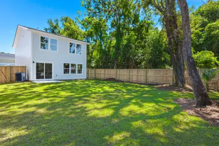 New construction Single-Family house 929 Battery Ave, Charleston, SC 29407 - image