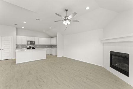 New construction Single-Family house 111 Aston Wy, Terrell, TX 75160 plan Boston - image 8