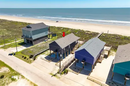 New construction Single-Family house 4835 Bluewater Dr, Surfside Beach, TX 77541 - image