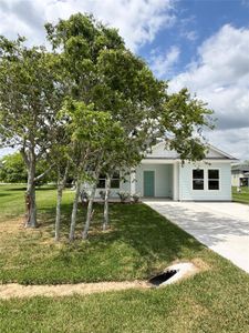 New construction Single-Family house 638 Stovall Dr, Palacios, TX 77465 - image