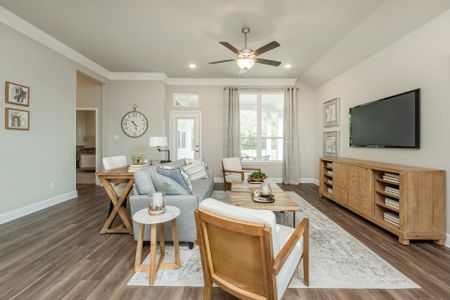 New construction Single-Family house 3700 Daisy Ln, Huntsville, TX 77340 plan The 1818 - image 13