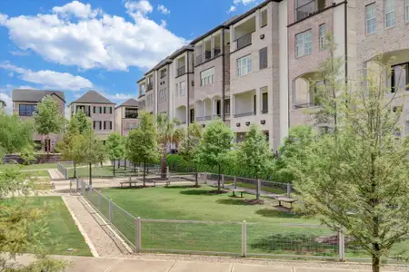 New construction Single-Family house 6114 Cottage Grove Lake Dr, Houston, TX 77007 - image