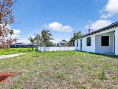 New construction Single-Family house 404 Sw 29Th Ave, Cape Coral, FL 33991 - image