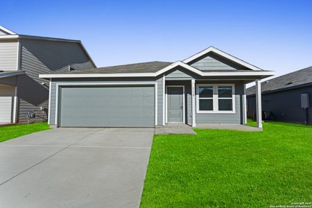 New construction Single-Family house 110 Ellendale Pl, Fredericksburg, TX 78624 plan Newlin - image