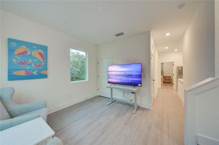 New construction Townhouse house 323 15Th St N, St. Petersburg, FL 33705 - image 15