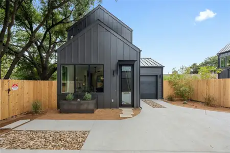 New construction Single-Family house 2008 Gathright Cv, Unit 2, Austin, TX 78704 - image