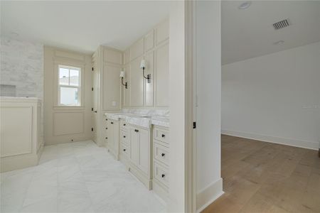 New construction Single-Family house 323 Appian Way Ne, St. Petersburg, FL 33704 - image 18