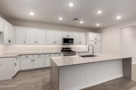 New construction Single-Family house 17451 W Las Palmaritas Dr, Waddell, AZ 85355 plan 2028 - image 5
