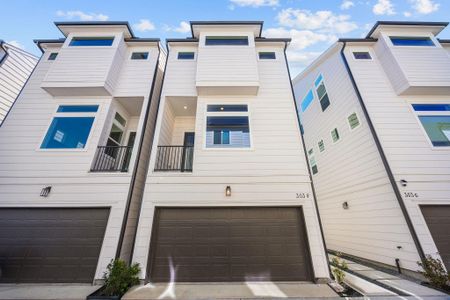 New construction Single-Family house 303 Marcella St, Unit J, Houston, TX 77091 - image