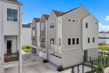 New construction Single-Family house 1126 Weiss St, Houston, TX 77009 - image