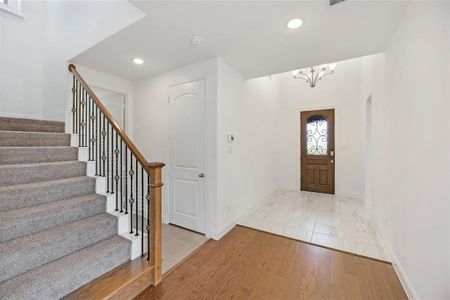 3006 Bluff Creek  Entry