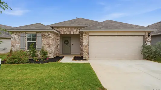 New construction Single-Family house 323 Elephants Ear, New Braunfels, TX 78130 - image