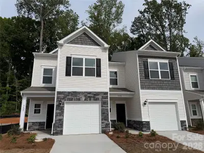 New construction Townhouse house 5628 Ringneck Rd, Charlotte, NC 28216 - image