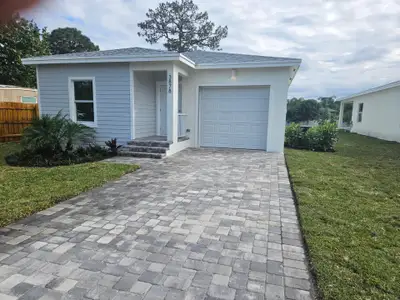New construction Single-Family house 3878 Se Grant St, Stuart, FL 34997 - image